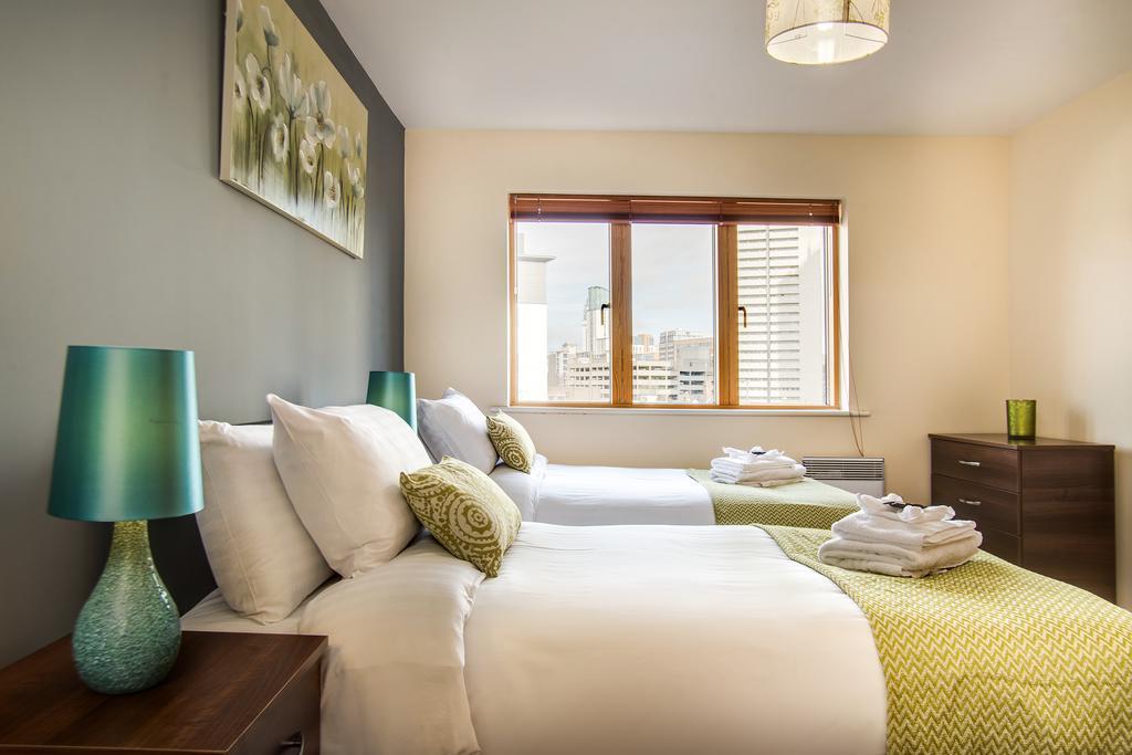 Mica Point City Centre Apartment Бирмингам Екстериор снимка